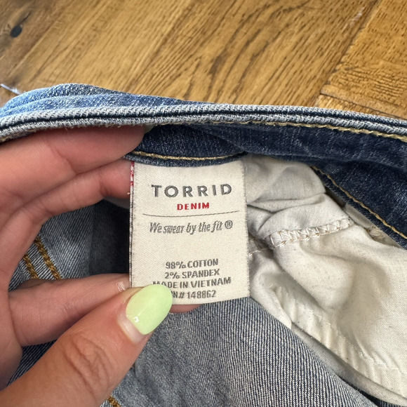 Torrid Denim Jeggings Jeans Skinny Stretch Med Wash High Rise Women's Sz 26T - Picture 7 of 7